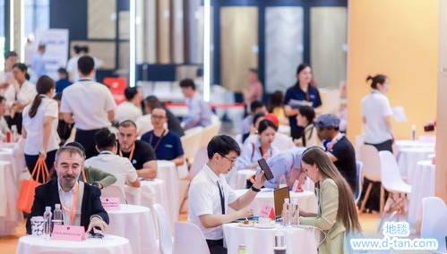 5月让我们共聚上海地材展