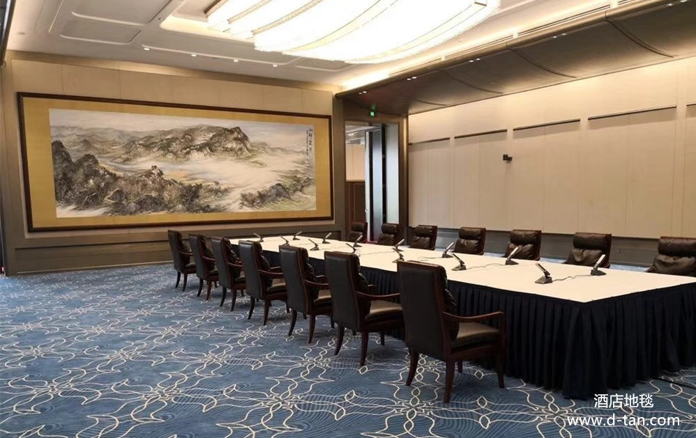 办公地毯的异味是怎么来的？